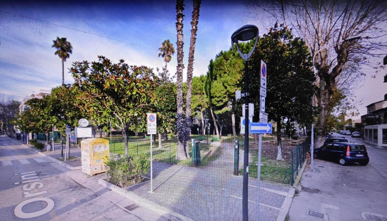 La Casa Vicino Al Parco Apartment Giulianova Bagian luar foto